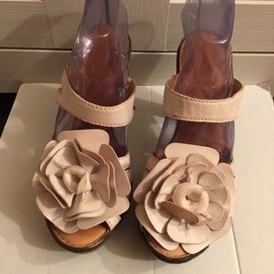 BORN slip on heel sandals Light pink Sz 6